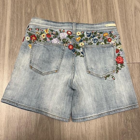 Pilcro the Letterpress Anthropologie Embroidered Jean Shorts - Picture 4 of 11
